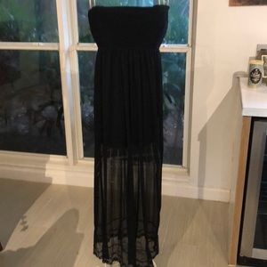 Emerald Sundae strapless blk maxi dress. Sz. Small